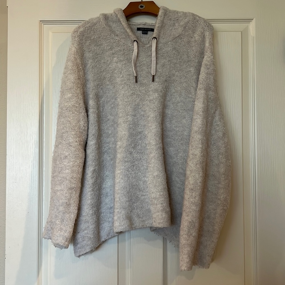 American eagle 🦅 XXL hoodie soft fuzzy sweater! Ultra soft and light weight!